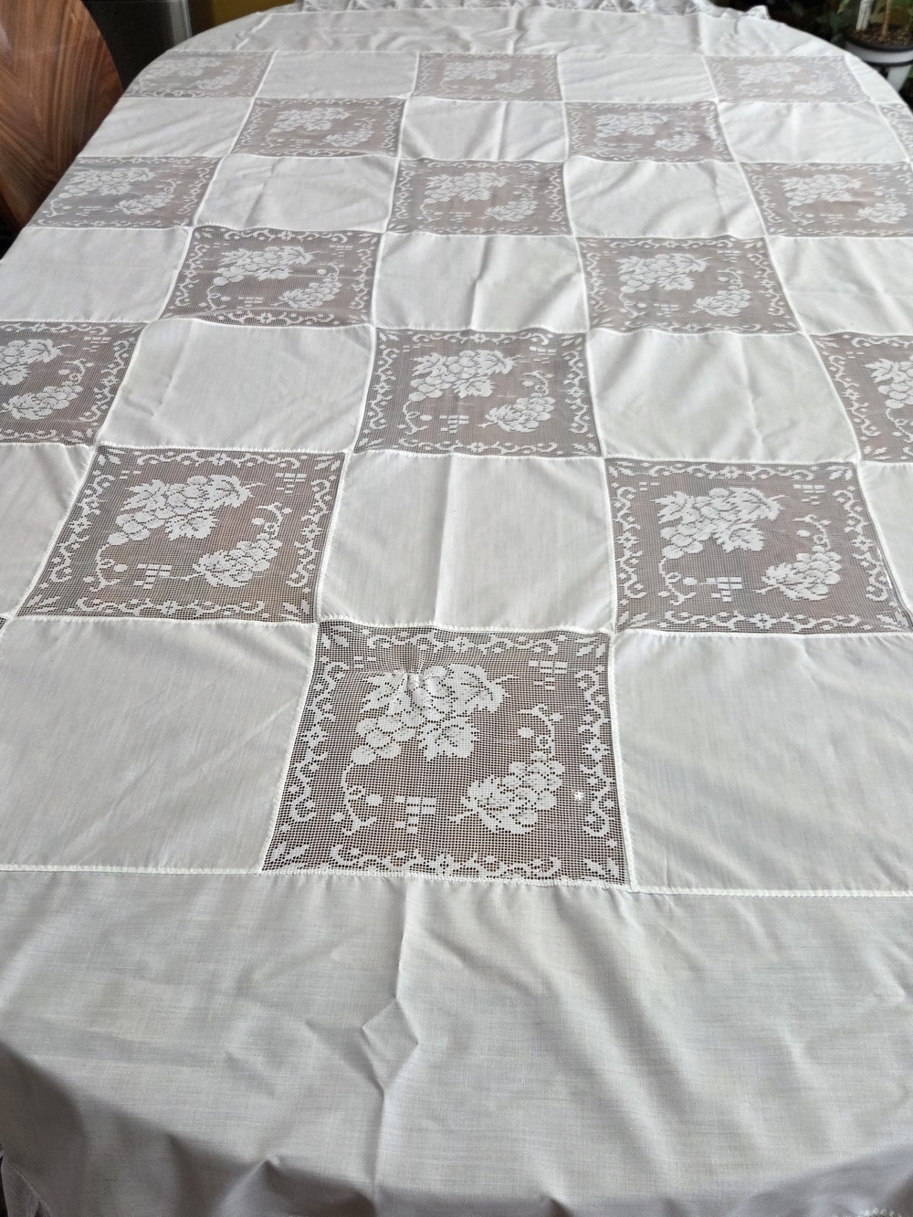 Vintage Classic White Floral Patchwork Tablecloth Round 86"x86"
